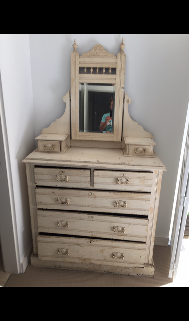 Before - Paint Chest of Drawers / Dressing Table